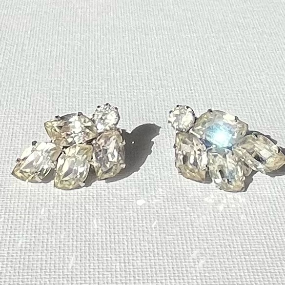 Weiss Signed 1950s Clip On Earrings Clear Ab Sparkle Rhinestones Silver-Tone